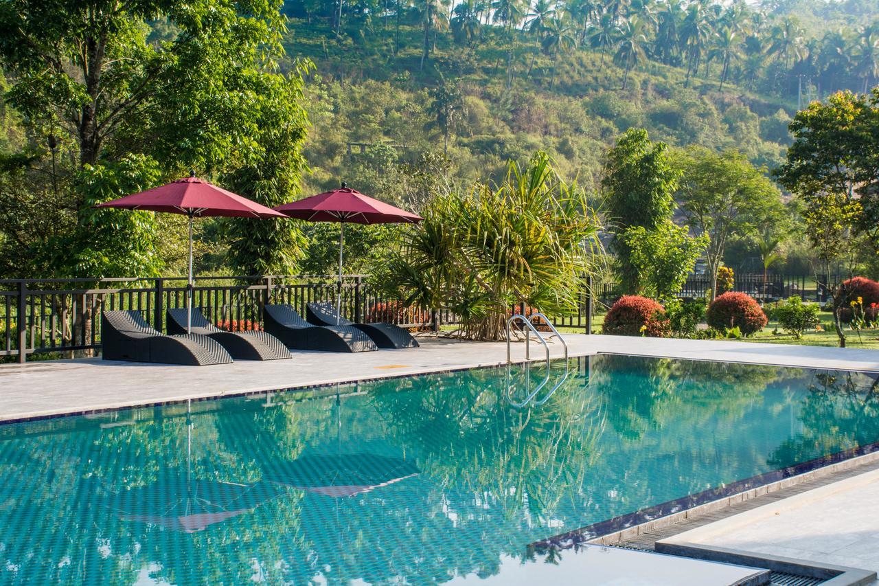 Okwin Resort Kandy Exterior photo